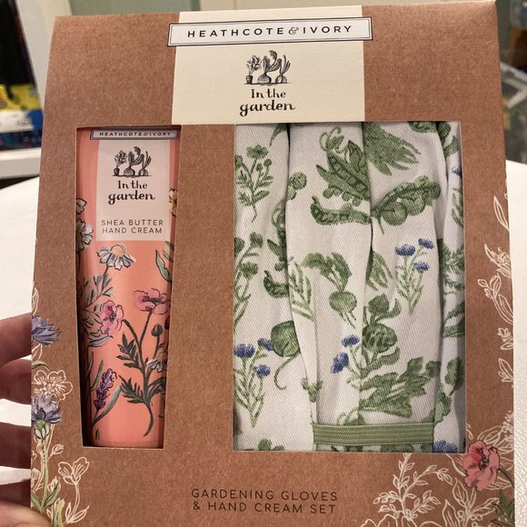 In The Garden Gardening Gloves & Hand Cream Set - Picture 2 of 6